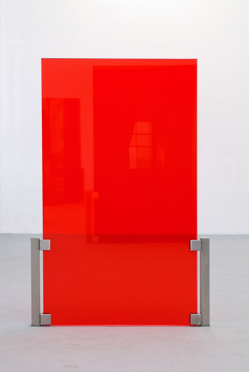 Yuki Kimura, <i>MarsRed4T56</i>, 2013, coloured plexiglass, glass, stainless steel, 150,5 x 102 x 6 cm. Courtesy of the artist and Gluck50. Ph. Raph Meazza